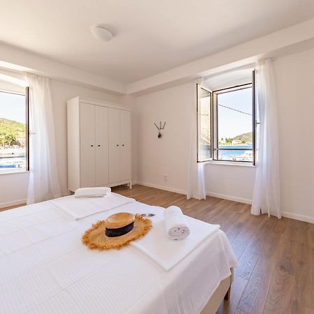 Central Seaside Residence Вис Экстерьер фото