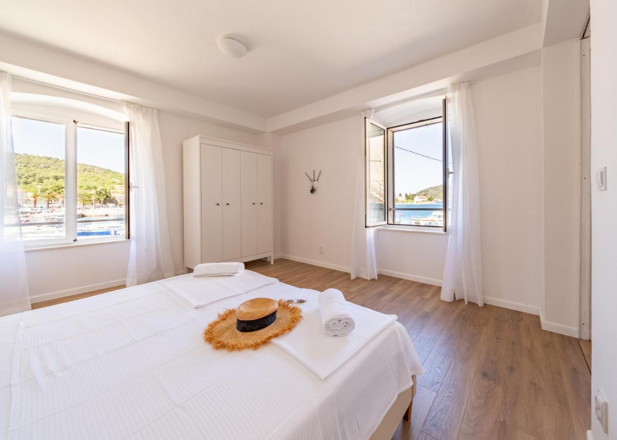 Central Seaside Residence Вис Экстерьер фото