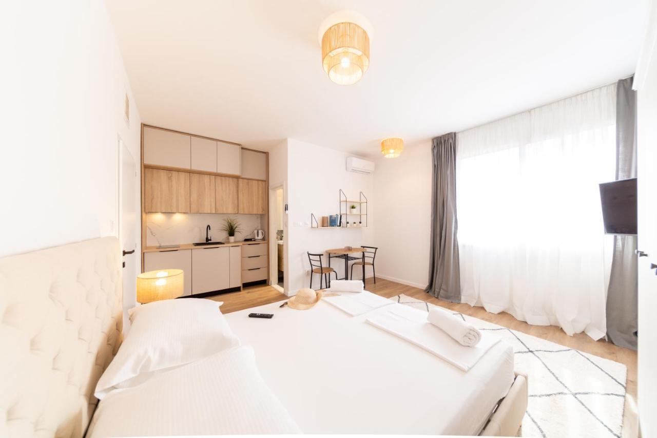 Central Seaside Residence Вис Экстерьер фото